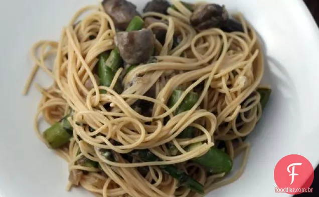 Spaghettini Com Cogumelos, Espargos E Estragão
