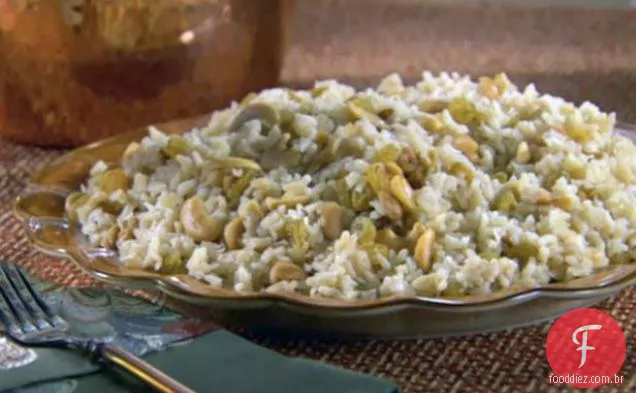Arroz de caju com passas douradas