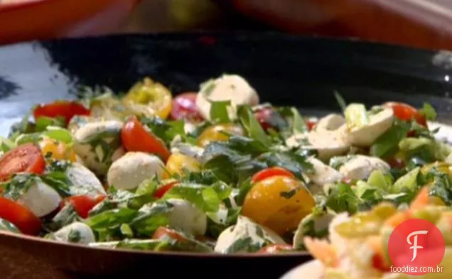 Salada De Mussarela