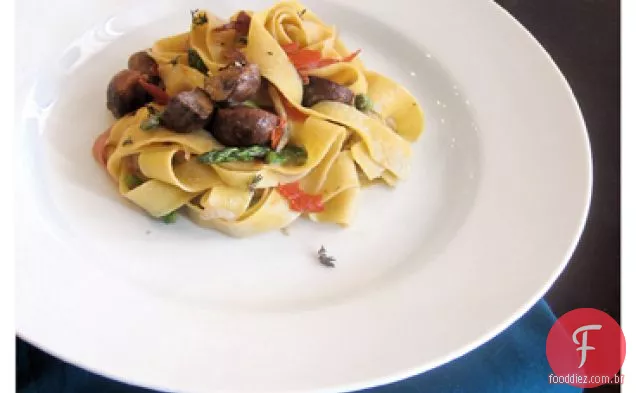 Pappardelle Cremosa De Cogumelos E Aspargos