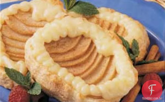 Tortinhas De Amêndoa E Pêra