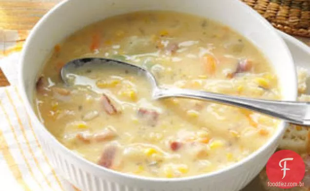 Sopa de milho com batatas