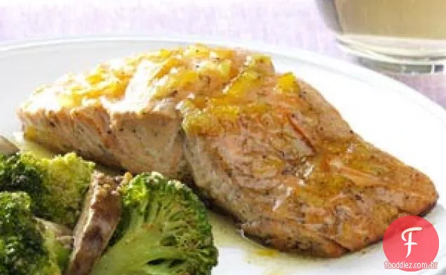 Salmão grelhado com marmelada Dijon glacê