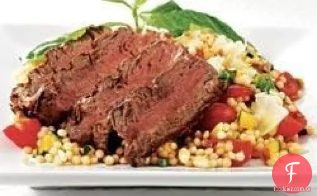 Filé com salada Farro