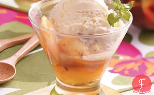 Pêssegos grelhados com molho de aguardente