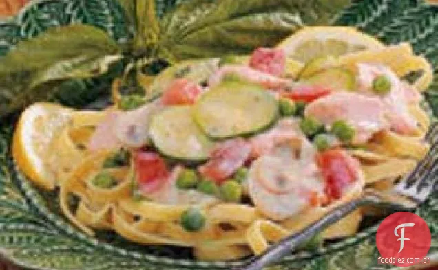 Fettuccina De Salmão