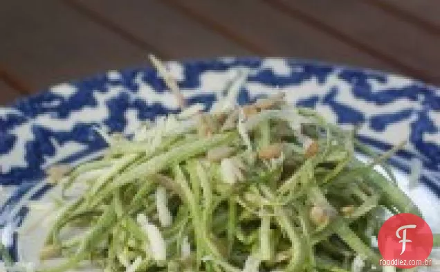Salada De Aspargos Raspada