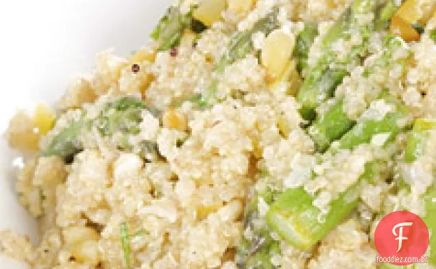 Quinoa Com Espargos E Molho De Limão Preservado