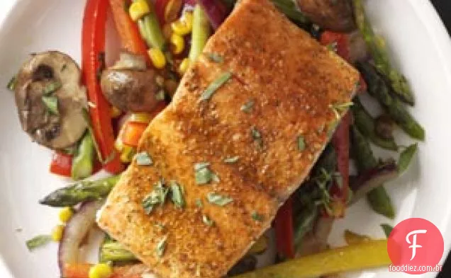 Salmão limão-lima Com refogado vegetariano