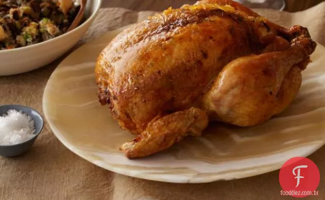 Frango assado com molho de Arroz Selvagem