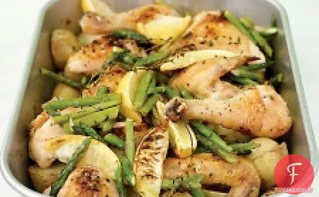 Frango Assado Com Batatas, Limão E Aspargos