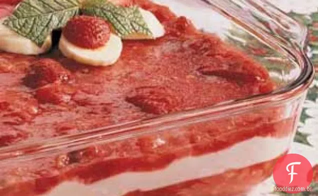 Salada De Gelatina De Morango E Banana