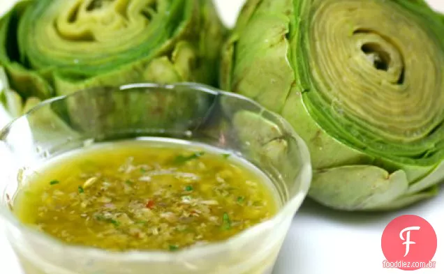 Alcachofras Cozidas No Vapor Com Salsa Verde