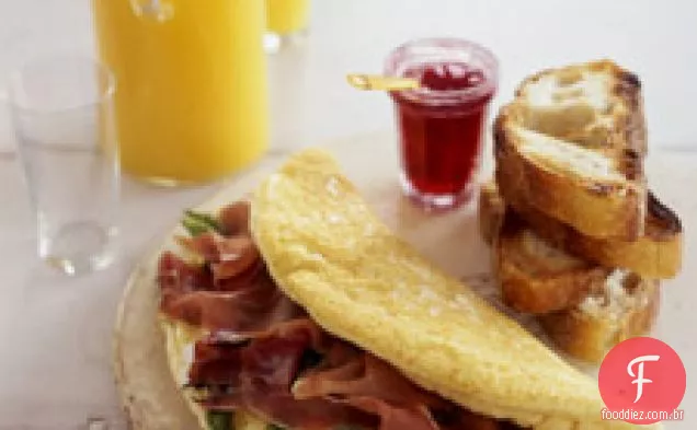 Omelete Suflê Com Queijo De Cabra, Aspargos E Presunto