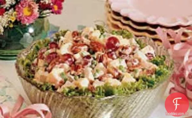 Salada De Frango Com Pêssego
