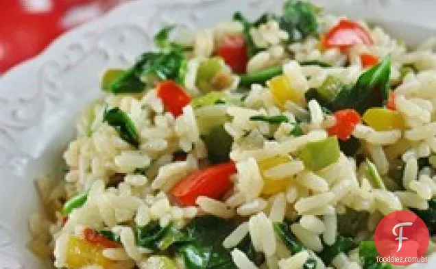 Arroz parmesão pimenta ensolarada com espinafre