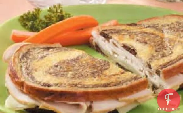 Sanduíches De Frango Grelhado