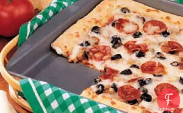 Pizza com crosta recheada