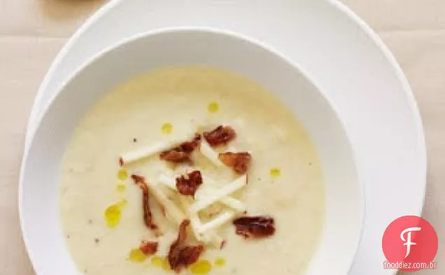 Sopa De Raiz De Aipo