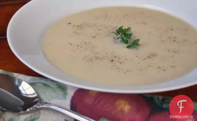 Sopa De Aipo-Rábano