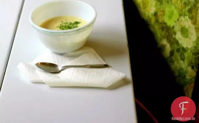 Purê De Sopa De Raiz De Aipo