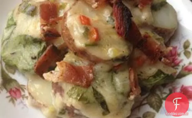 Espinafre, batata e Bacon gratinado