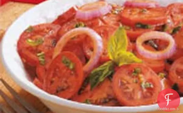 Tomates de ameixa com vinagrete balsâmico