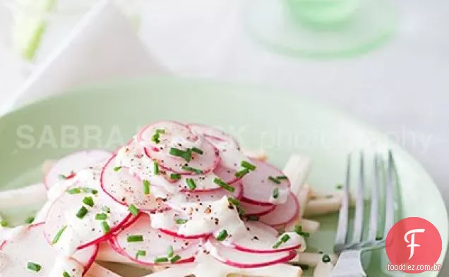 Salada De Raiz De Rabanete E Aipo