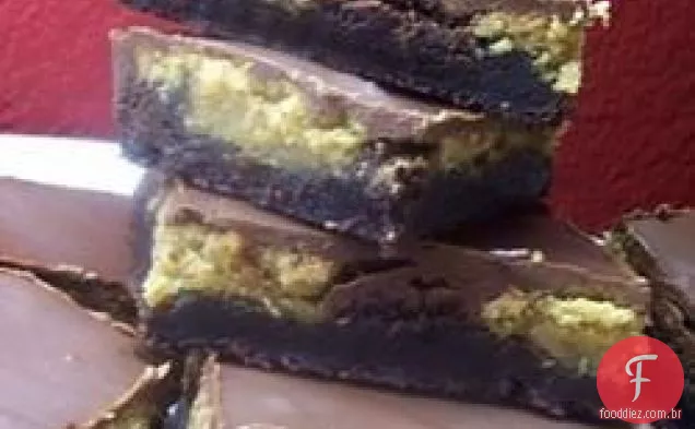 Brownies Crocantes Do Redemoinho Da Manteiga De Amendoim