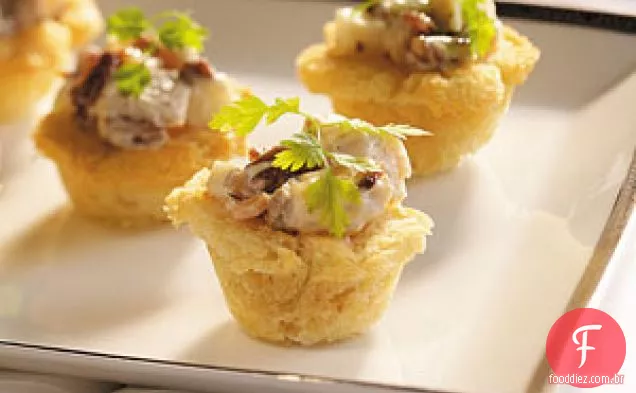 Salada de frango em cestos