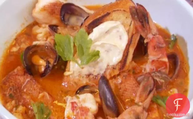 Fulton Fish Market Cioppino com Croutons de massa fermentada