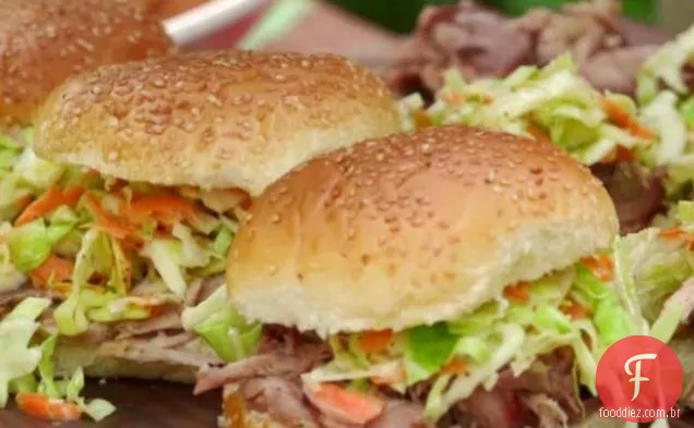 Sanduíches De Carne De Porco Fumada