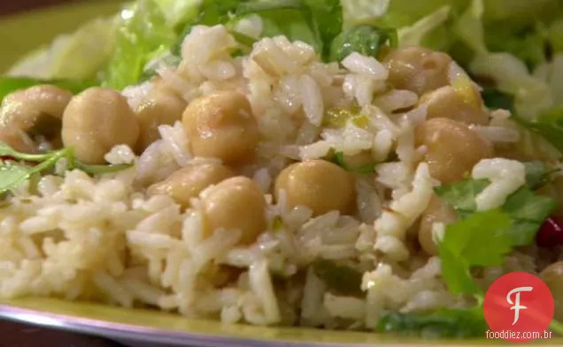 Arroz de coco-gengibre com grão-de-bico e pimenta