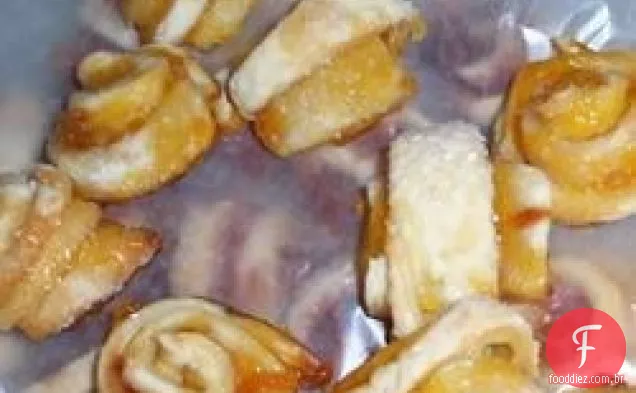 Alperce Almond Rugalach