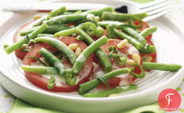 Salada De Feijão E Tomate