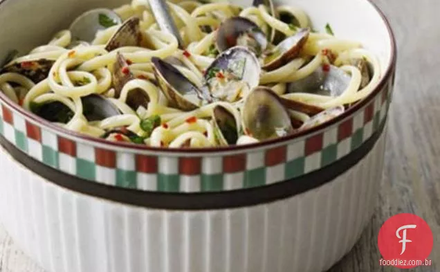 Linguine Com Amêijoas, Pimenta E Alho