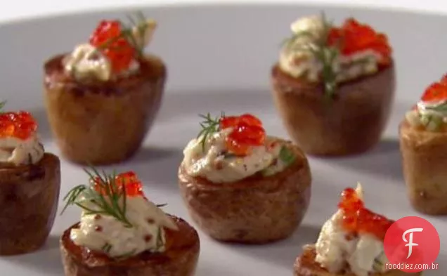 Truta defumada com salada de vinagre de malte creme recheado