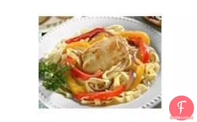 Mel Dijon Fettuccine e frango