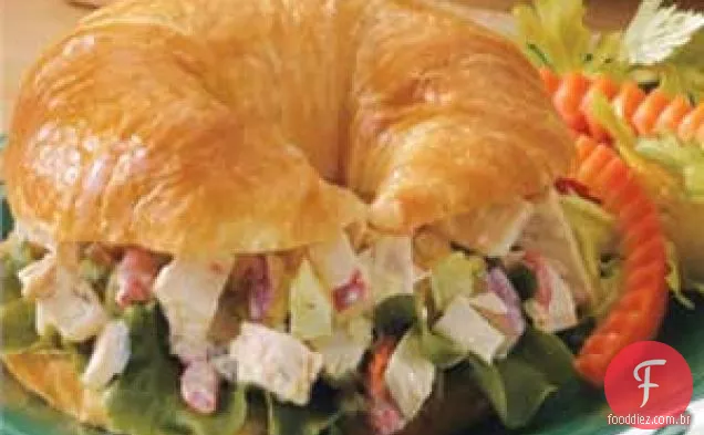Croissants De Salada De Peru