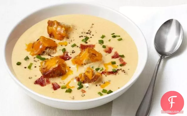 Sopa De Maçã-Cheddar Com Bacon