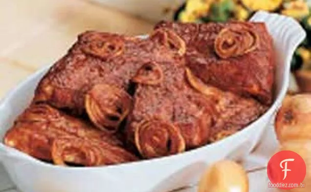 Costelas e cebolas picantes