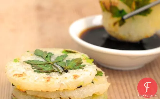 Mini Panquecas De Batata Com Alho Verde E Cebolinha
