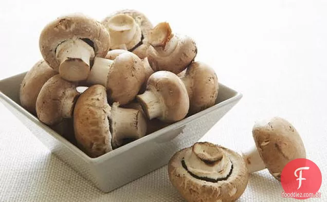 Cogumelos e alho