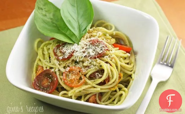 Espaguete Com Alho Scape Pesto Com Tomate