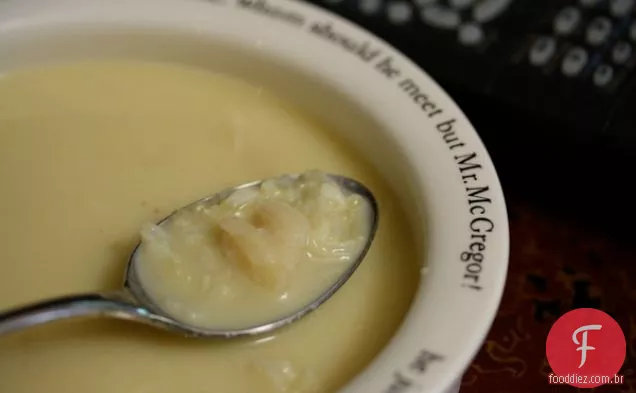 Sopa de alho da minha mãe