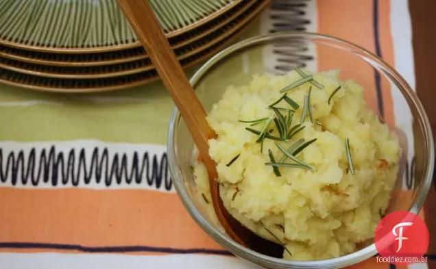 Alho-alecrim purê de batatas