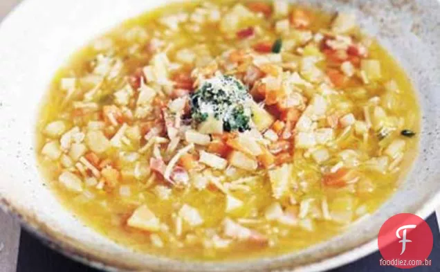 Sopa De Legumes Com Pesto De Hortelã