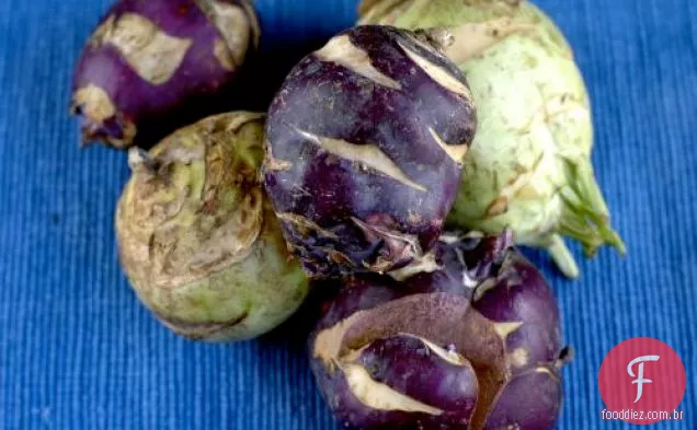 O Sussurrador Mais Nítido: Kohlrabi Remoulade