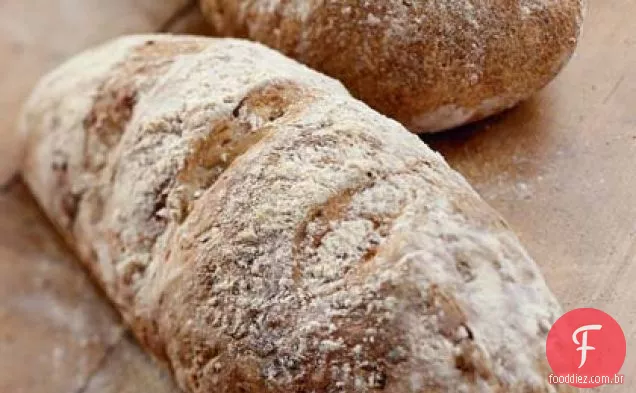 Pão de alho-poró e noz