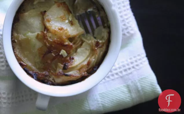 Batata, Alho-Poró E Erva-Doce Gratinado